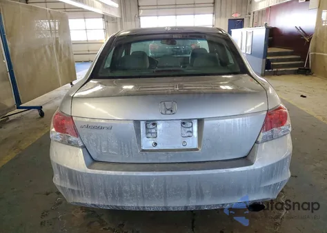 2010 Honda Accord Exl z USA, uszkodzony, nr VIN 1HGCP2F88AA033729